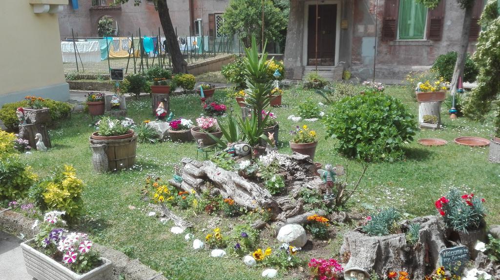 Take It Easy Roma Guest House Exterior photo